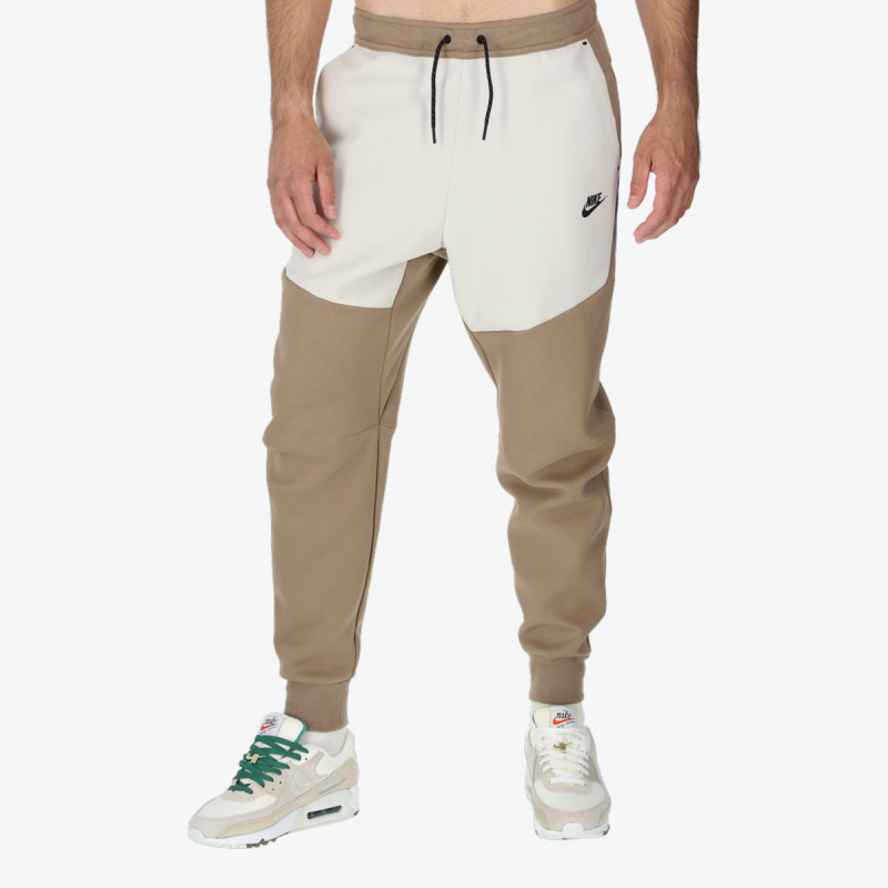 Nike tech clearance fleece buzz