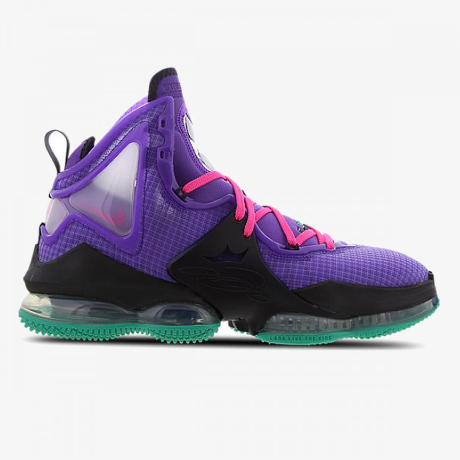 NIKE Superge LEBRON XIX 