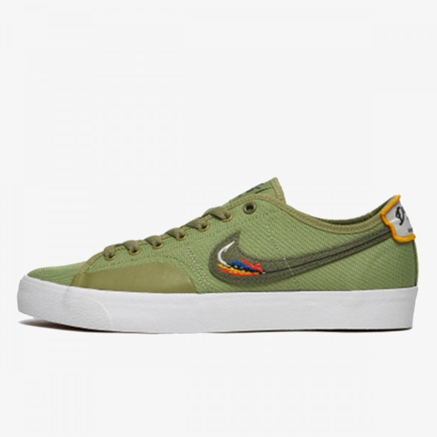 NIKE Superge SB BLAZER COURT 