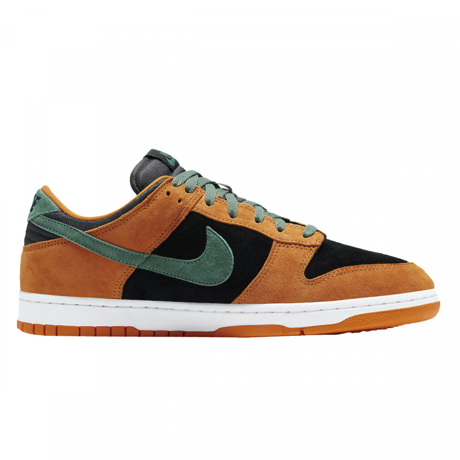 NIKE Superge NIKE DUNK LOW SP 