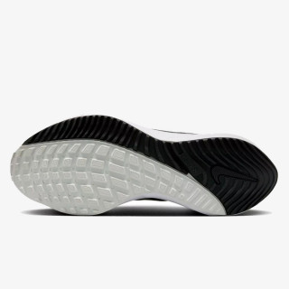 NIKE Superge NIKE AIR ZOOM VOMERO 16 
