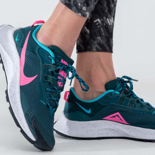 NIKE Superge W NIKE PEGASUS TRAIL 3 