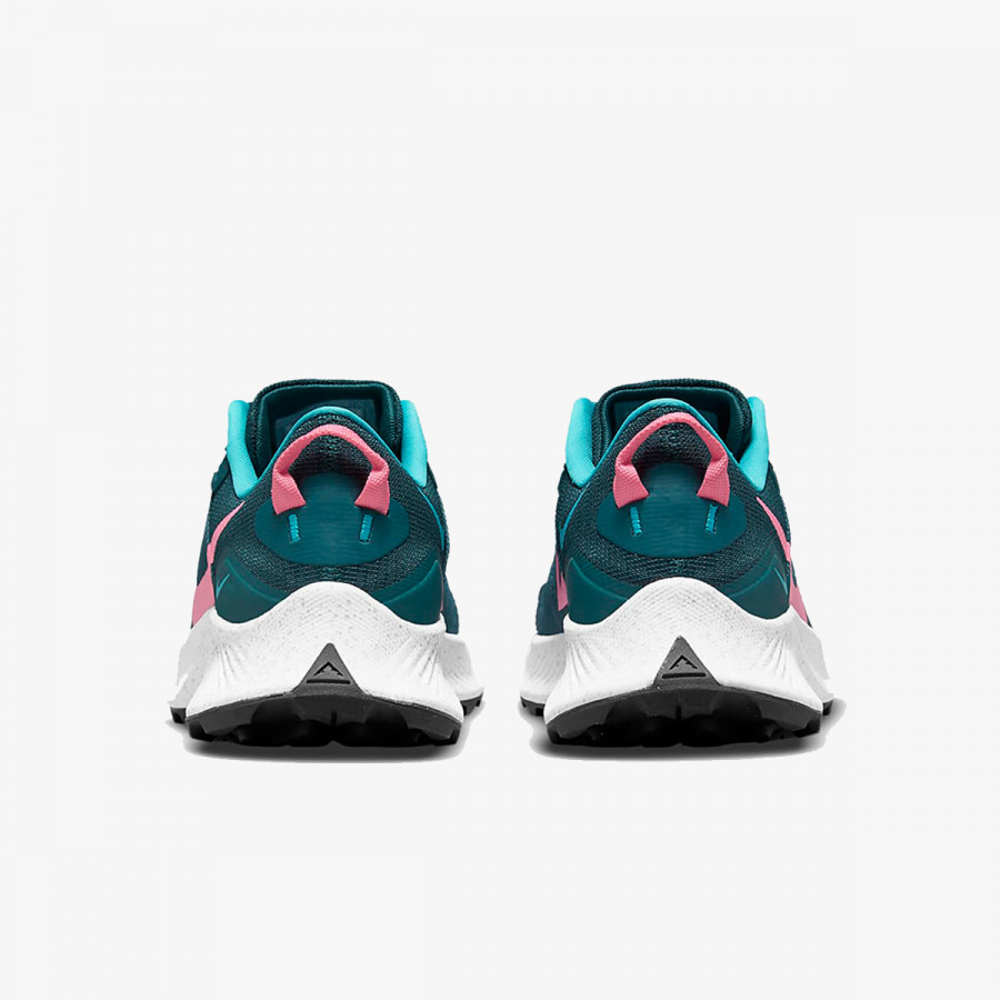 NIKE Superge W NIKE PEGASUS TRAIL 3 