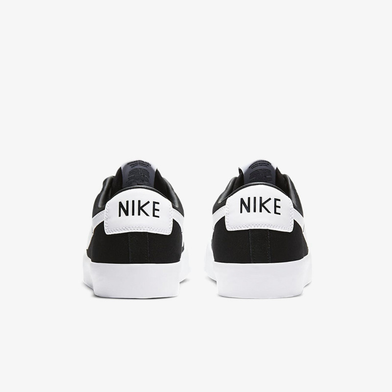 NIKE Superge NIKE SB ZOOM BLAZER LOW PRO GT 