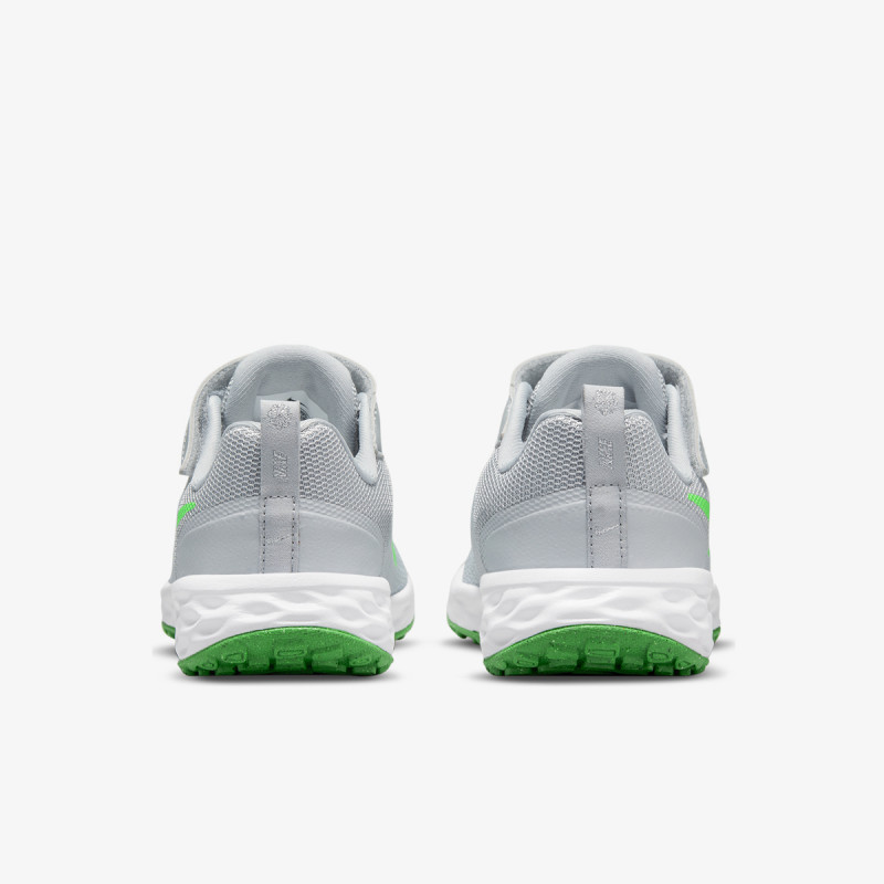 NIKE Superge Revolution 6 