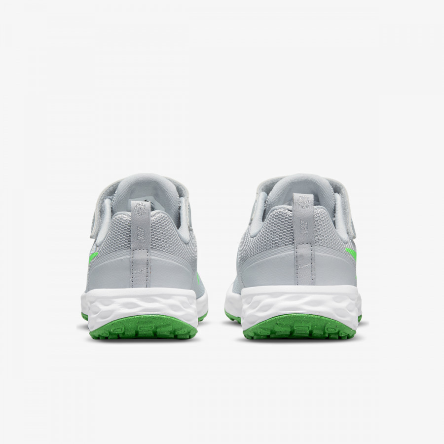 NIKE Superge Revolution 6 