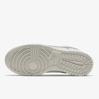 NIKE Superge Dunk Low 