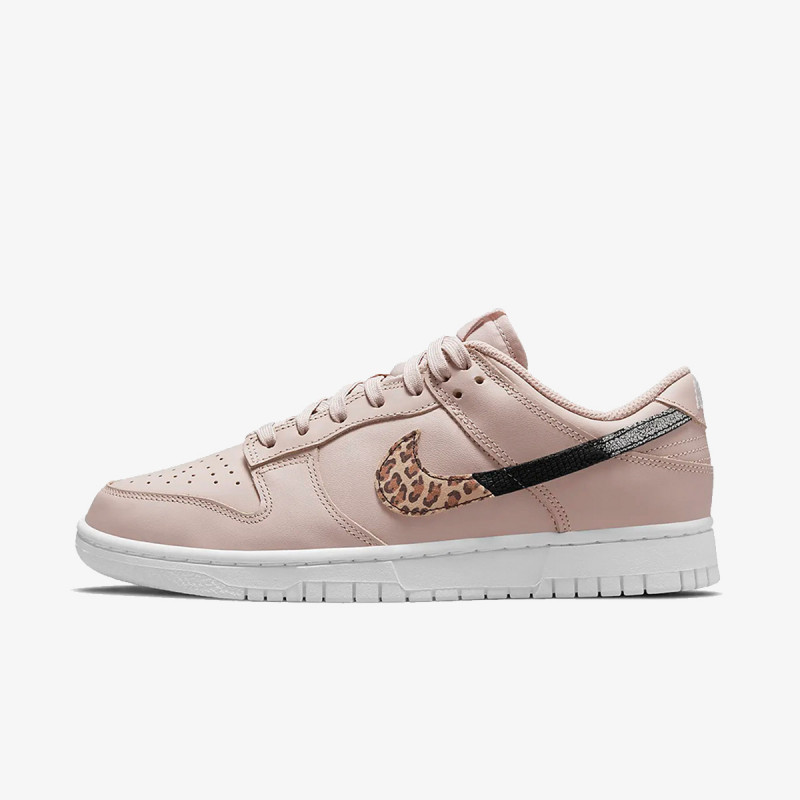 NIKE Superge W NIKE DUNK LOW SE 