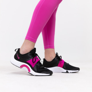 NIKE Superge W RENEW IN-SEASON TR 12 