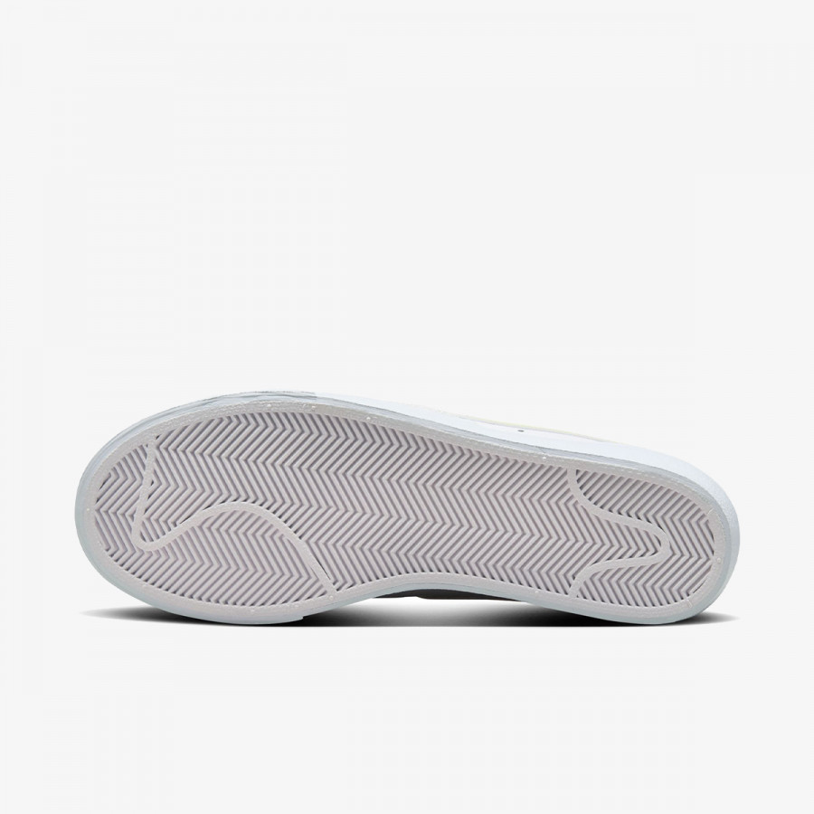 NIKE Superge Blazer Low Platform 