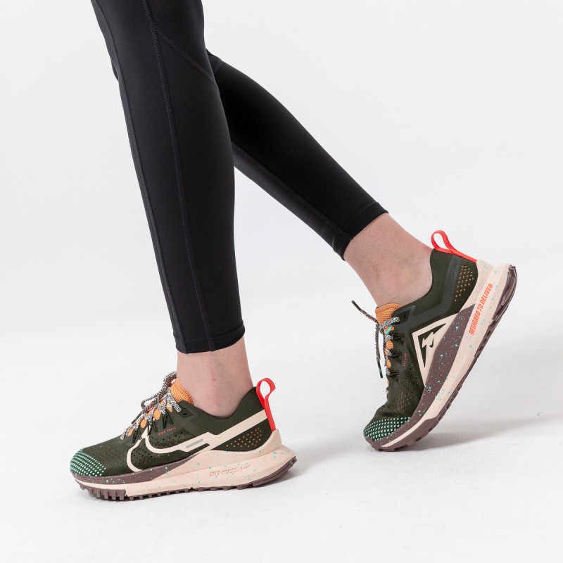 NIKE Superge W NIKE REACT PEGASUS TRAIL 4 