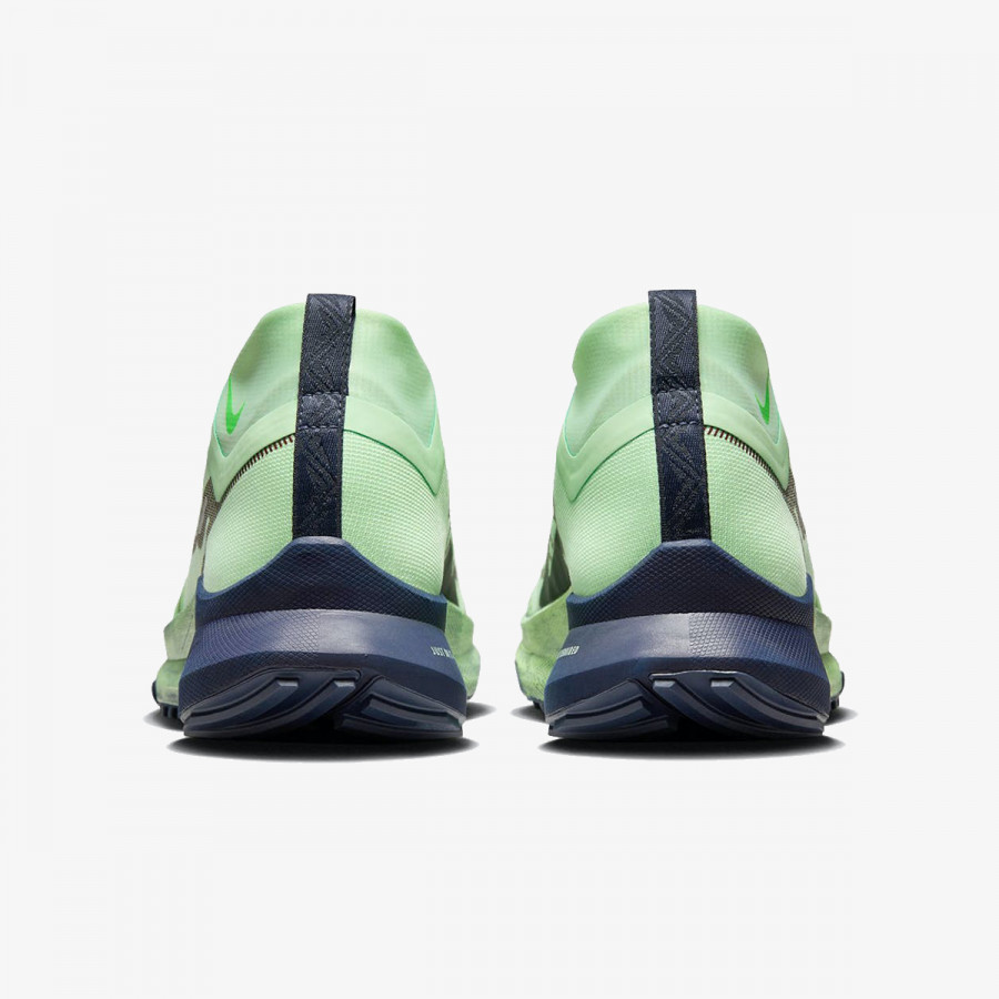 NIKE Superge Pegasus Trail 4 Gore-Tex 