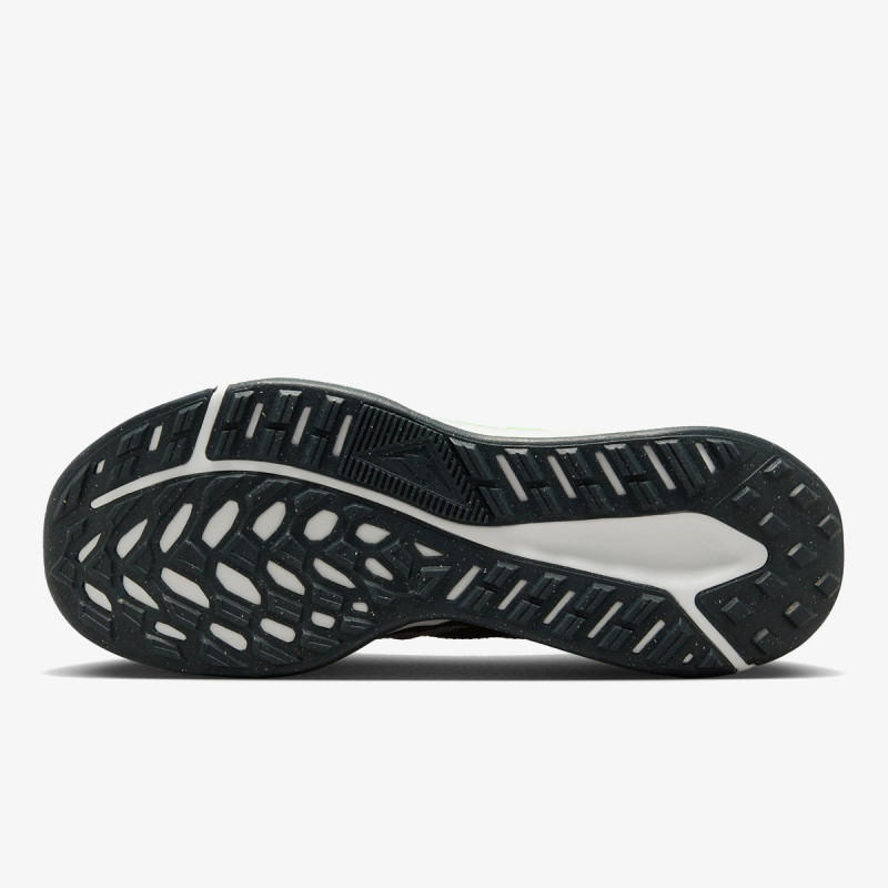 NIKE Superge Juniper Trail 2 