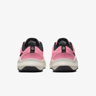 NIKE Superge W NIKE LEGEND ESSENTIAL 3 NN 