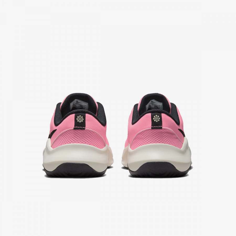 NIKE Superge W NIKE LEGEND ESSENTIAL 3 NN 
