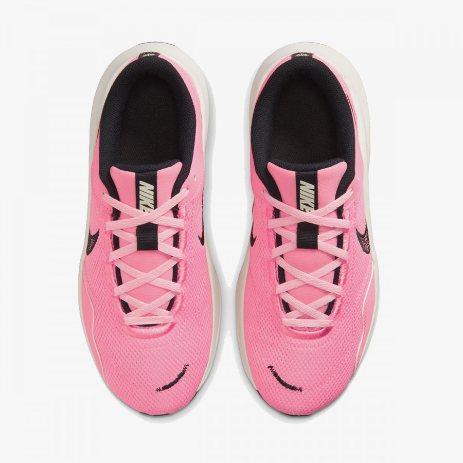NIKE Superge W NIKE LEGEND ESSENTIAL 3 NN 