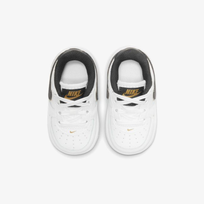 NIKE Superge FORCE 1 LV8 BT 