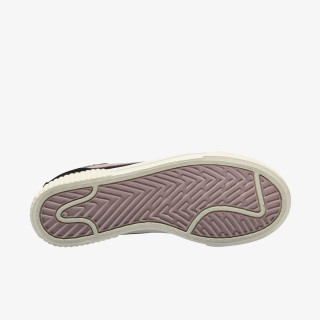NIKE Superge Court Legacy Lift 