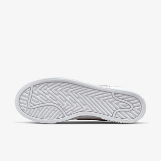 NIKE Superge Court Legacy Lift 