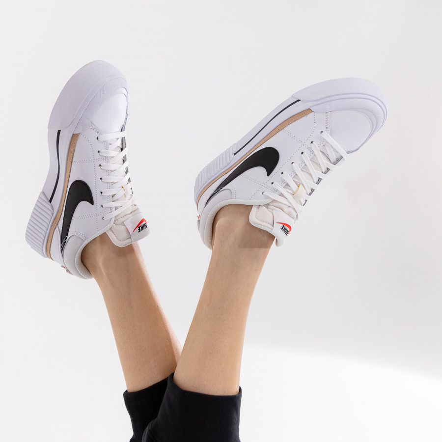 NIKE Superge Court Legacy Lift 