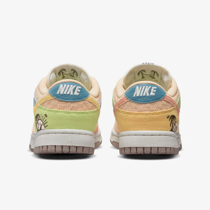 NIKE Superge W NIKE DUNK LOW SE OOO 
