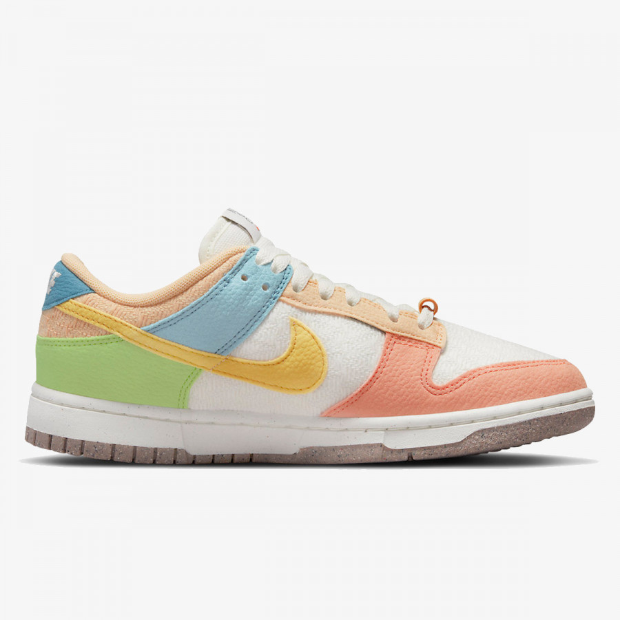 NIKE Superge W NIKE DUNK LOW SE OOO 