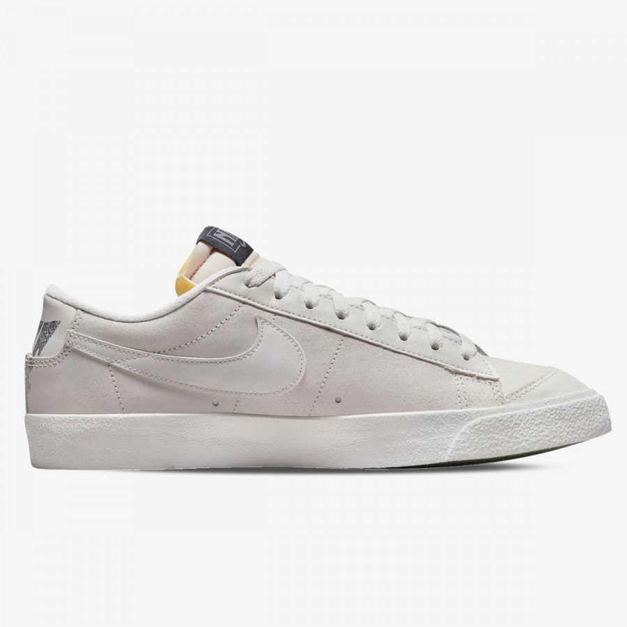 NIKE Superge Blazer Low PRM 