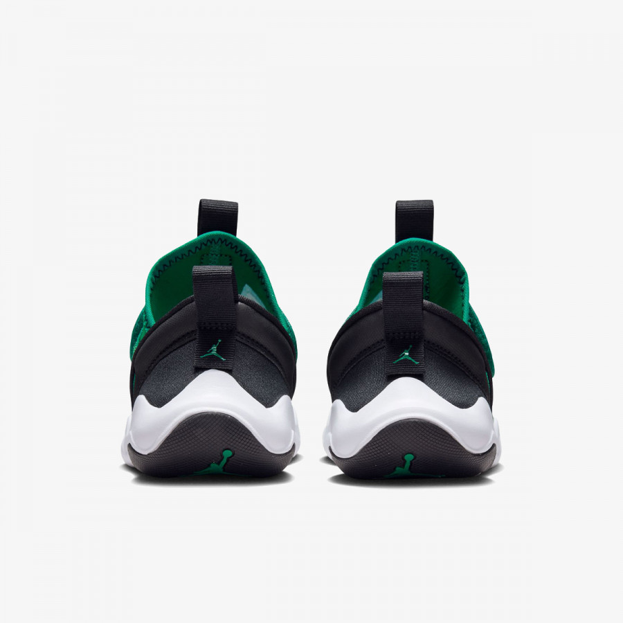 NIKE Superge Jordan 23/7 