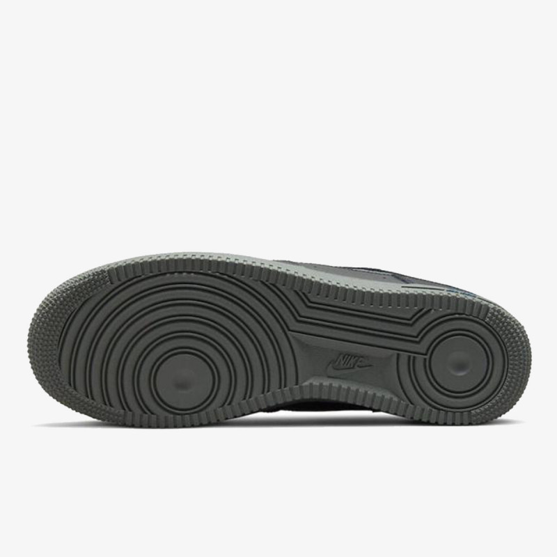 NIKE Superge NIKE AIR FORCE 1 '07 LV8 J22 