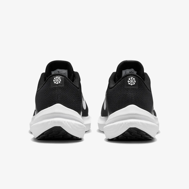 NIKE Superge Winflo 10 