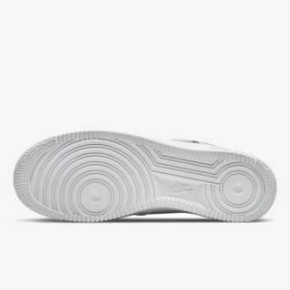 NIKE Superge NIKE AIR FORCE 1 07 