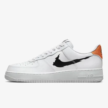 NIKE Superge NIKE AIR FORCE 1 07 