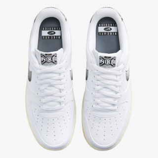 NIKE Superge AIR FORCE 1 '07 LX EMB 
