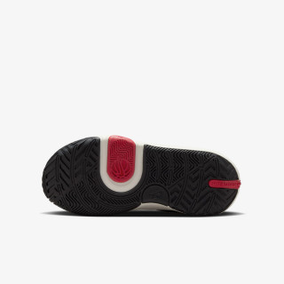 NIKE Superge Team Hustle D 11 