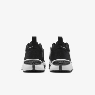 NIKE Superge Team Hustle D 11 