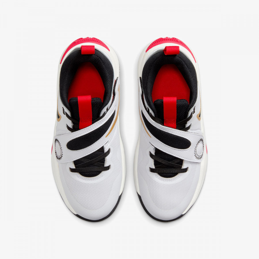 NIKE Superge Team Hustle D 11 