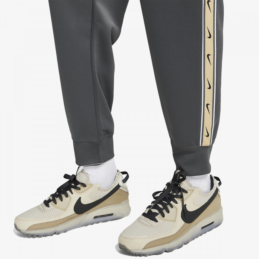 NIKE SPODNJI DELI TRENIRKE M NSW REPEAT SW PK JOGGER 