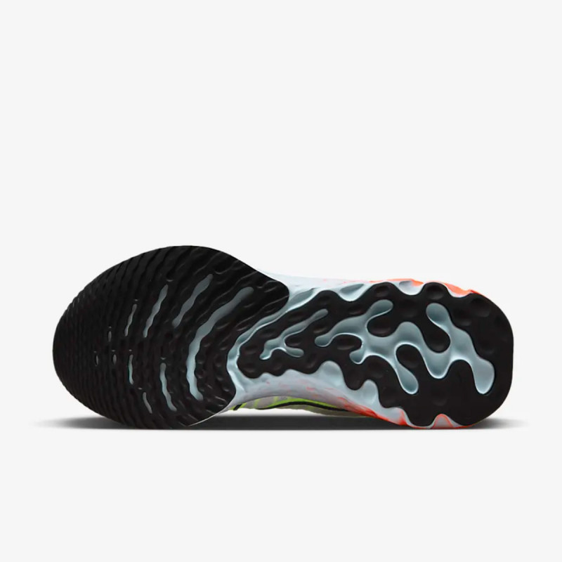 NIKE Superge W REACT INFINITY RUN FK 3 RC 