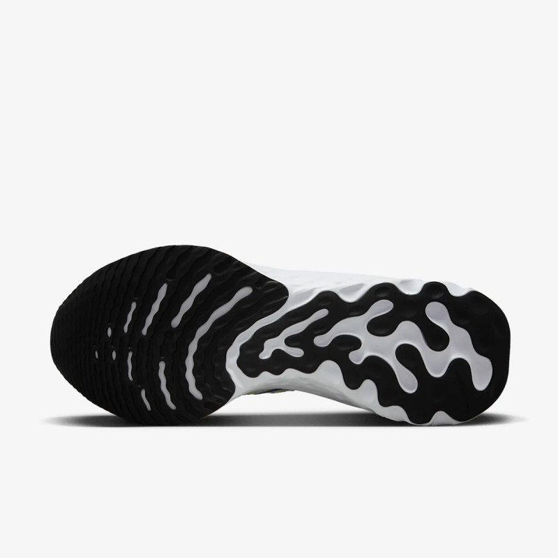 NIKE Superge REACT INFINITY RUN FK 3 RC 