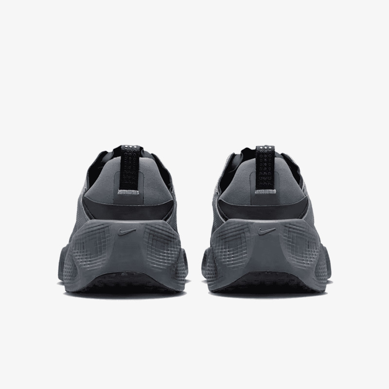 NIKE Superge NIKE AVA ROVER 