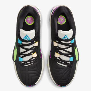 NIKE Superge Zoom Freak 5 