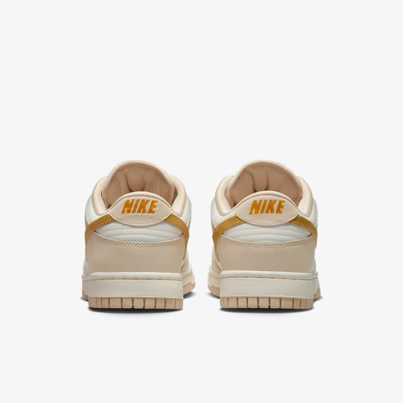 NIKE Superge Dunk Low Essentials 