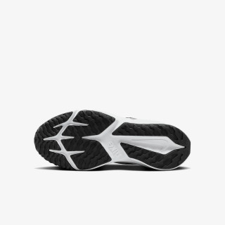 NIKE Superge Star Runner 4 