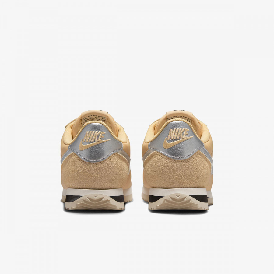 NIKE Superge Cortez 