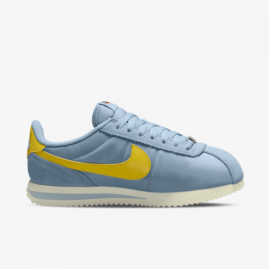 NIKE Superge Cortez 