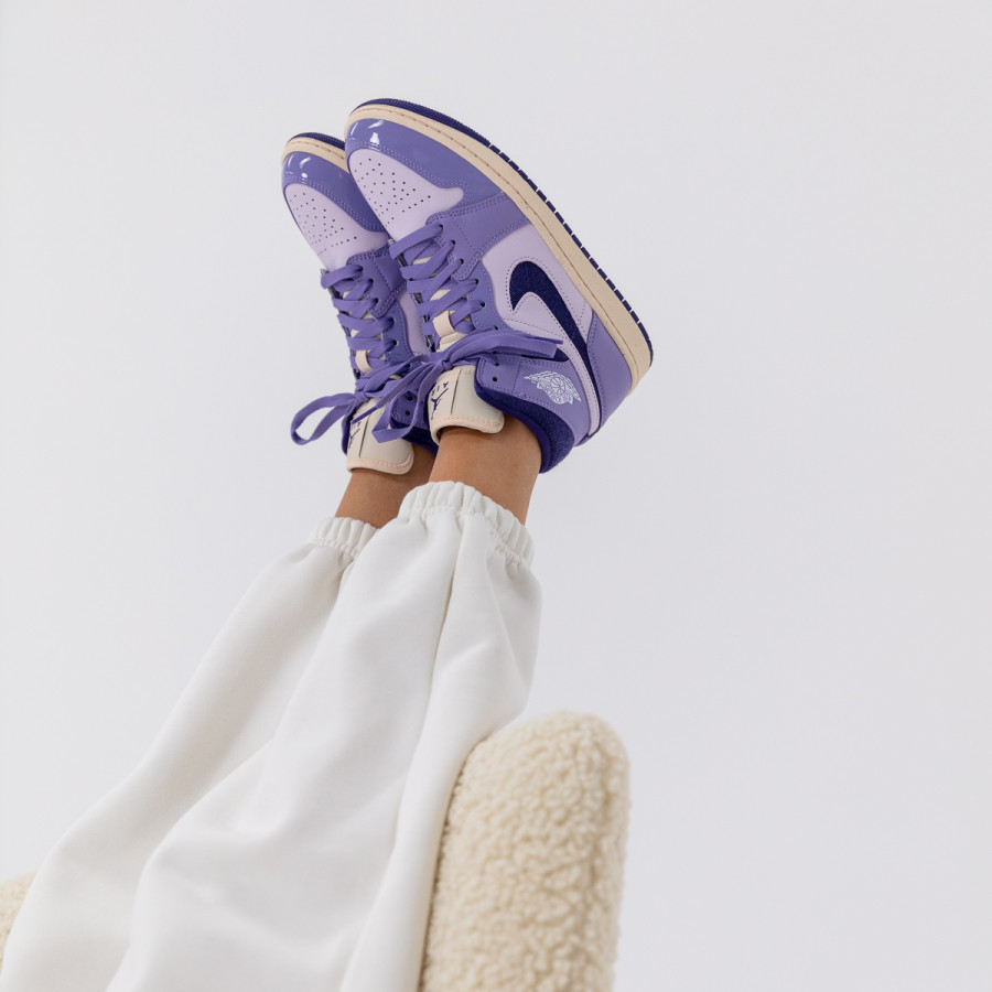 NIKE Superge WMNS AIR JORDAN 1 MID SE 