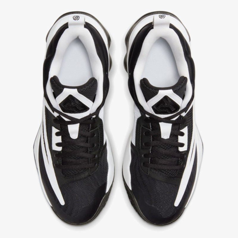 NIKE Superge Giannis Immortality 3 