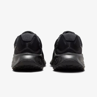 NIKE Superge Revolution 7 