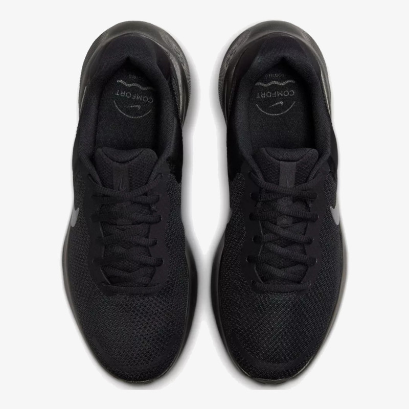 NIKE Superge Revolution 7 