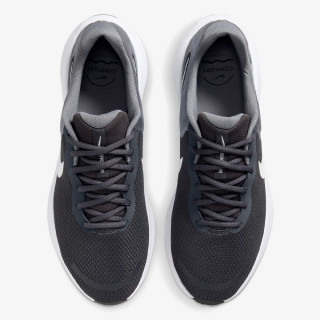 NIKE Superge Revolution 7 